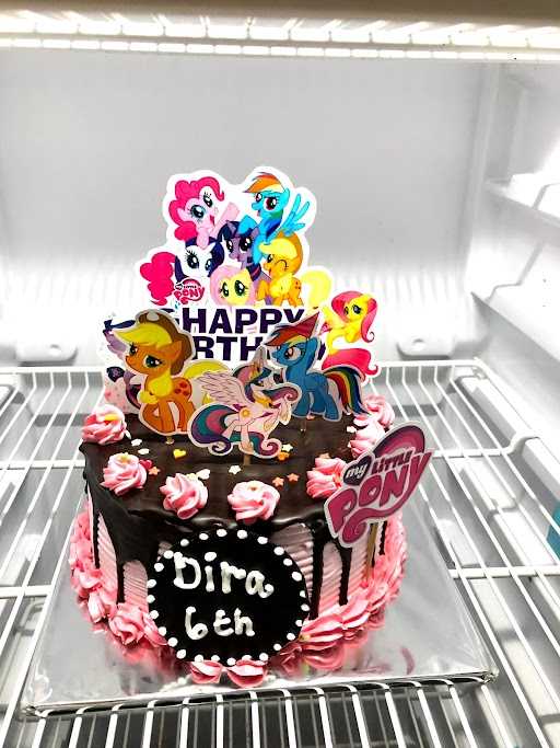 Sheena Kitchen / Riziq Cake 8