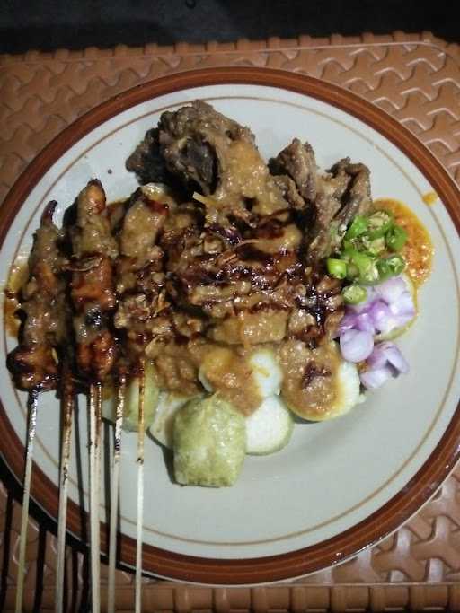 Sate Ayam Saudara Kembar 1