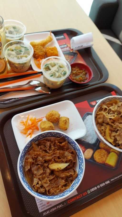 Yoshinoya Megamall Manado 7