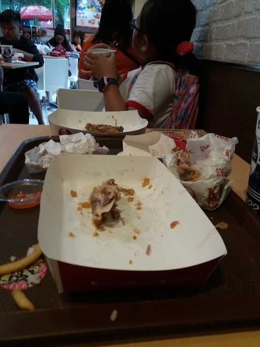 KFC - Manado Boulevard 6