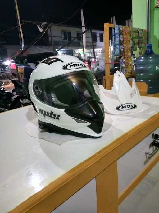 Cuci Helm Dan Warkop 54M 5