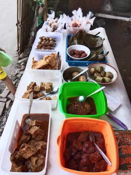 Jualan Nasi Jamblang 1