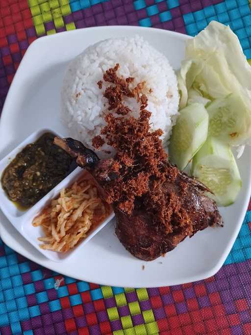 Nasi Bebek Sinjaya Khas Madura 8