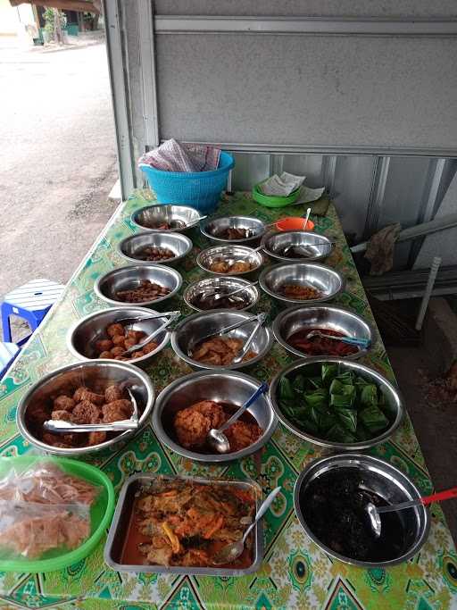 Nasi Jamblang Pak Eko 1