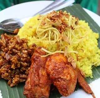 Nasi Kuning Ibu Sana/Bisana 6