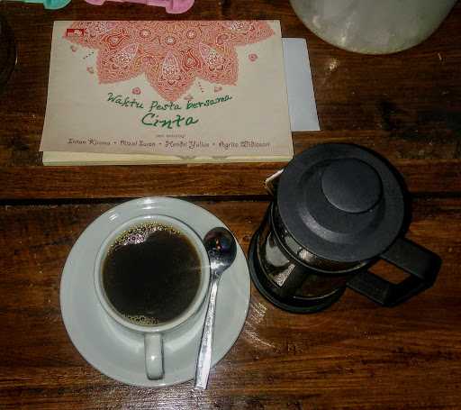 Warung Kopi Wirobrajan 9