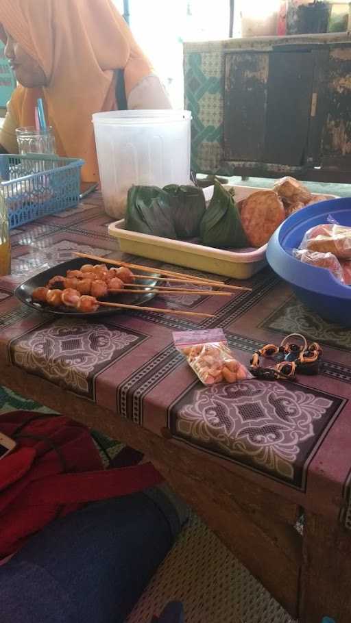 Warung Kopi Reby Pojok 1