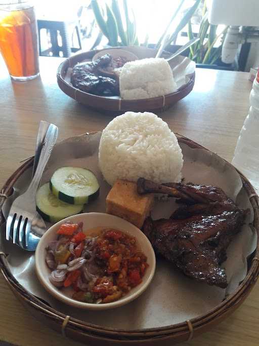 Ayam Bakar Klaska Cabang Wiyung 7