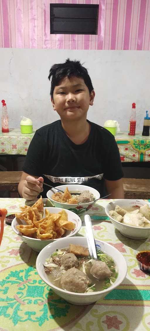 Bakso Rindu Malam Pak Budi 9