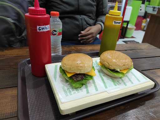 Burger Bangor Wiyung 3