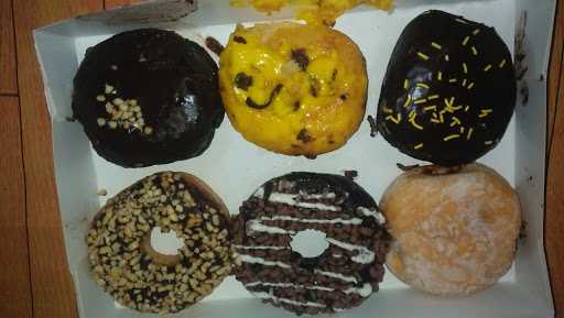 Dunkin' Donuts 3