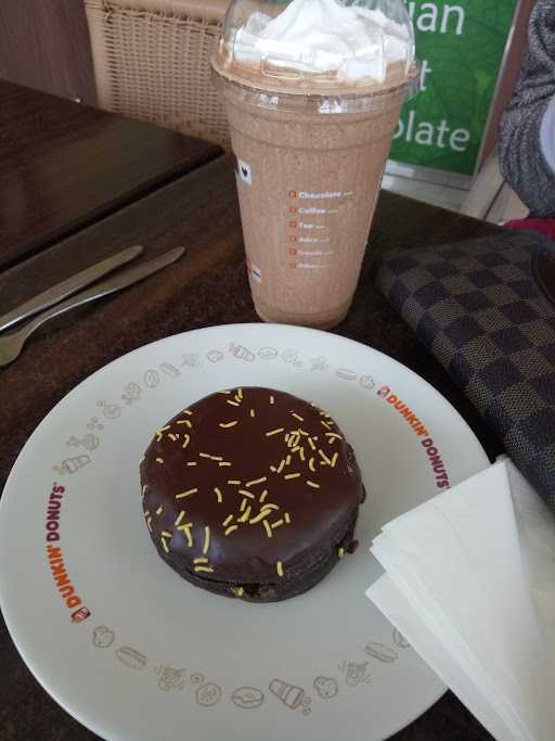 Dunkin' Donuts 8