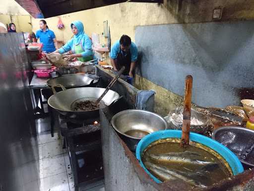 Rumah Makan Belut 2