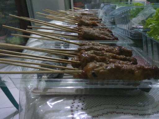 Sate Babi Laris Manis 4