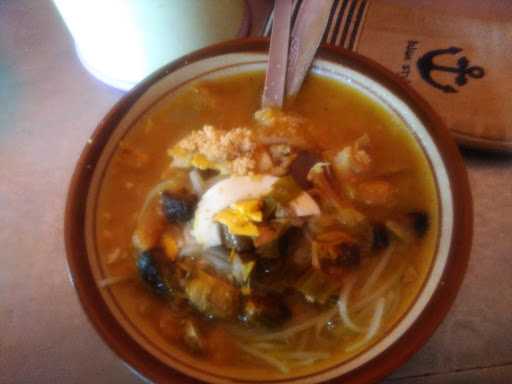 Soto Ayam Cak Djolelo Wiyung 6