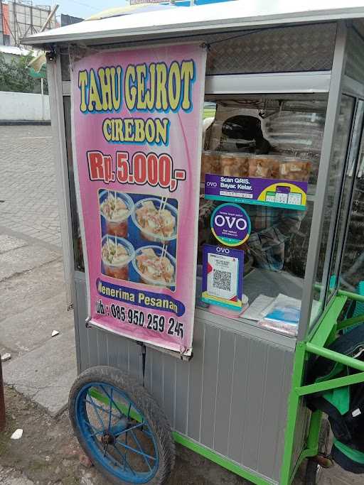 Tahu Gejrot Khas Cirebon 6