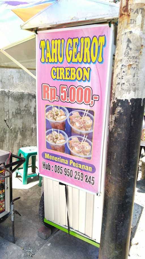 Tahu Gejrot Khas Cirebon 5