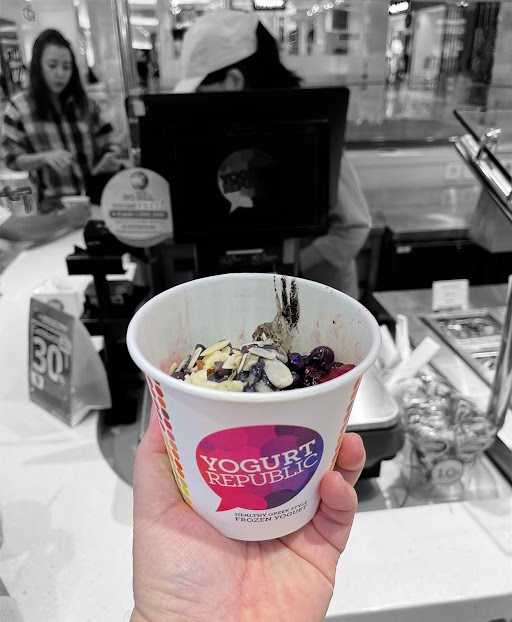 Yogurt Republic Pakuwon Mall 2