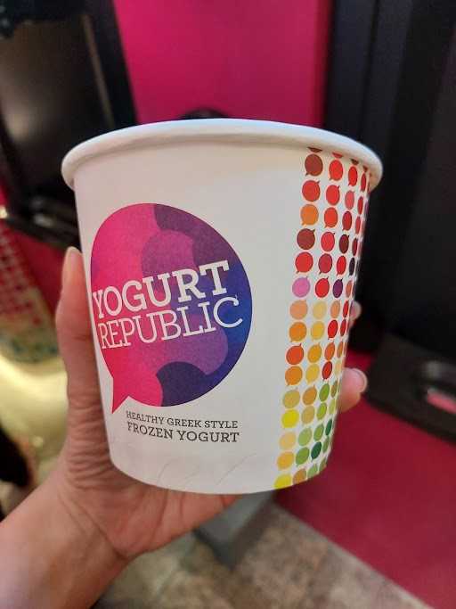 Yogurt Republic Pakuwon Mall 1