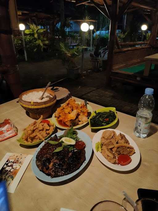 Pondok Ikan Bakar Bamboe Butho 9