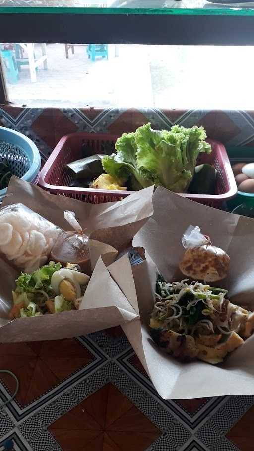 Warung Rujak Cingur Dan Gado Gado 3