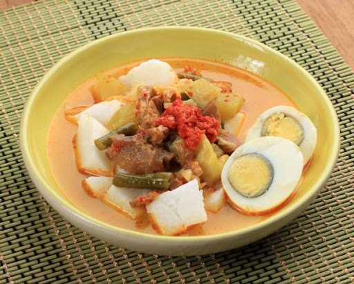 Mamamiya 77 Lontong Sayur 3