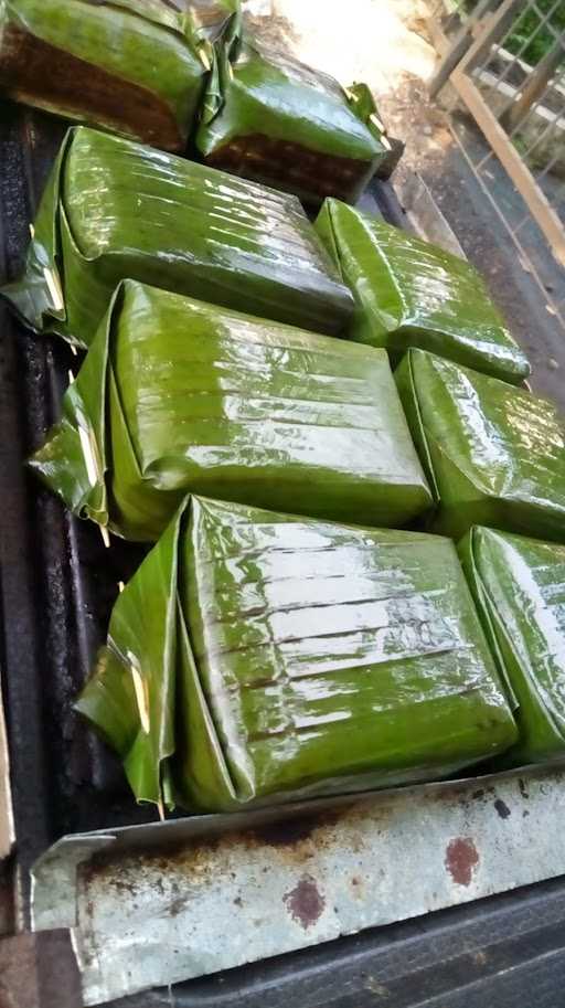 Nasi Bakar 8