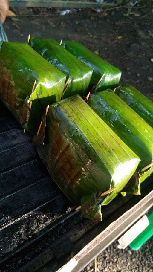 Nasi Bakar 1