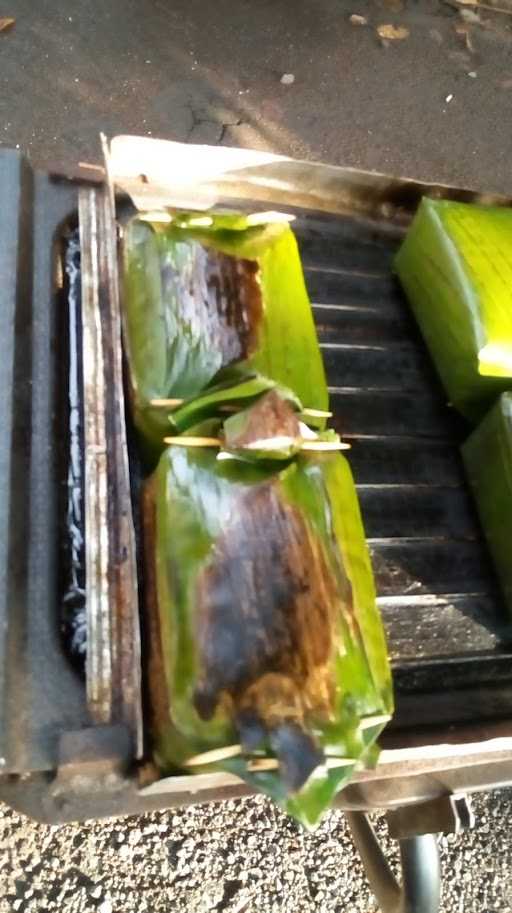 Nasi Bakar 9