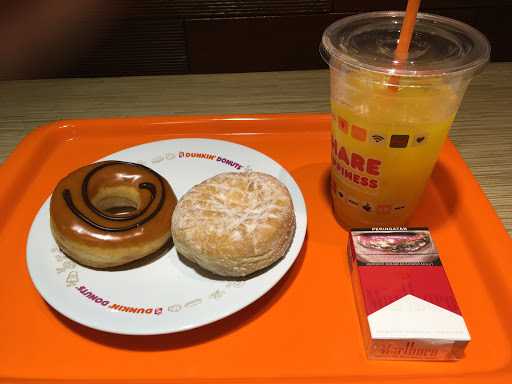 Dunkin' Donuts 6