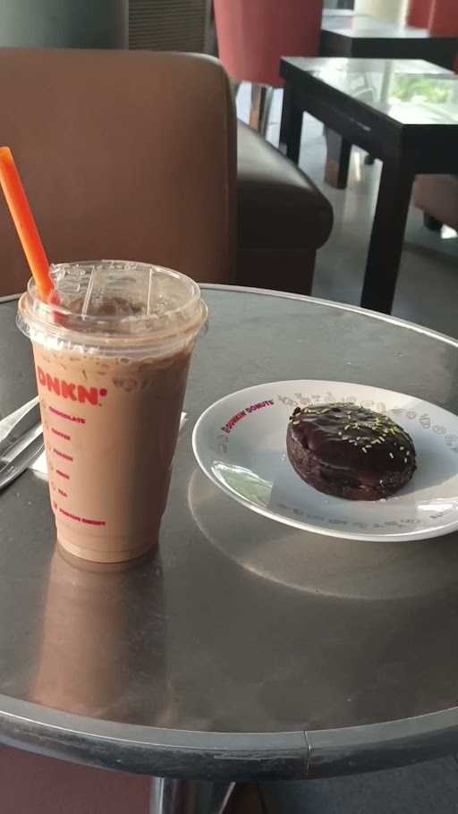 Dunkin' Donuts 1