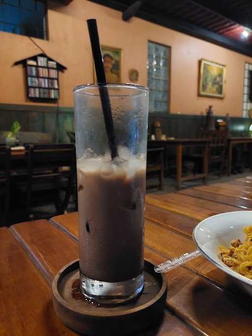 Kedai Kopi Djoyo 8