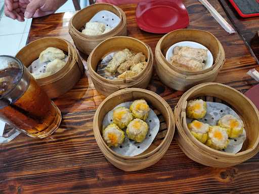 Artamara Pangsit Mie & Dimsum 5