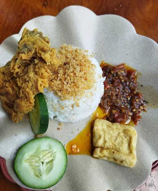 Ayam Goreng Nelongso - Margorejo 6