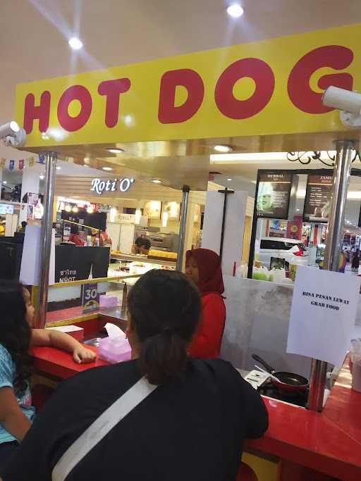 Hotdog Booth 8