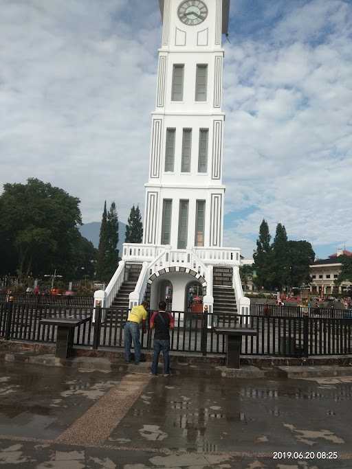 Warung Padang Minang Sabana 8