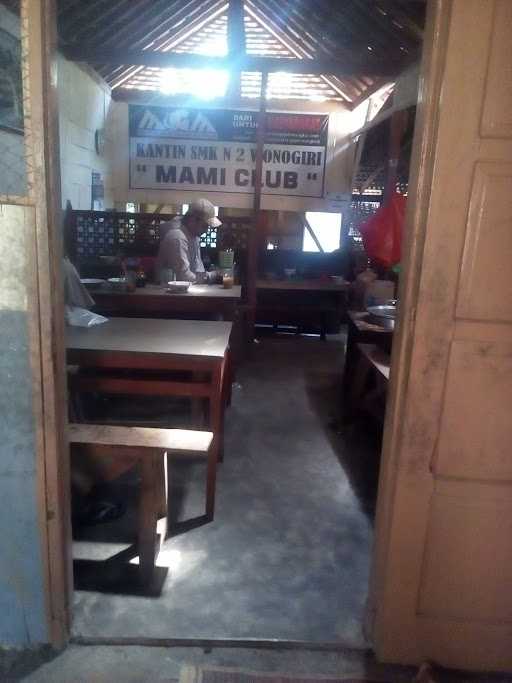 Kantin Mami Club 3