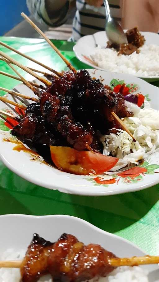 Sate Kambing Pak Yon 4