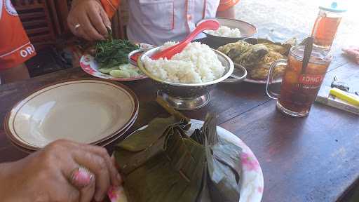 Warung Botok Bu Karni 4