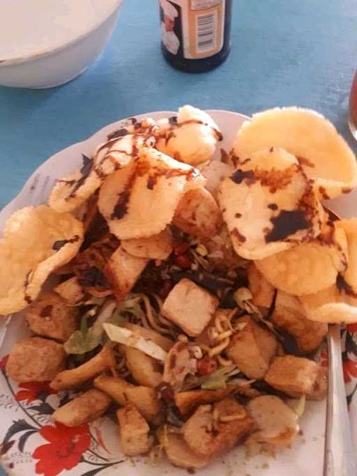 Warung Tahu Kupat Bakso Mbah Sronto 8