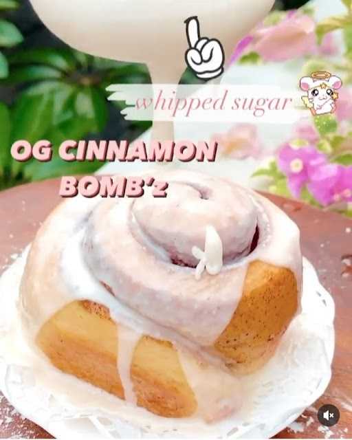 Cinnabombz 8