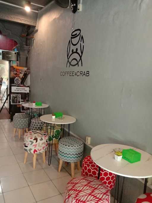 Crab ( Coffeeshop & Barbershop ) 10