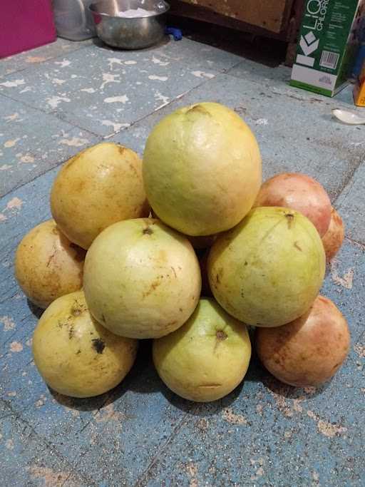 Jus Buah Segar Kampoeng Pitoe 6