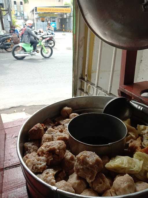 Bakso & Mie Ayam Solo Cak Imam 4