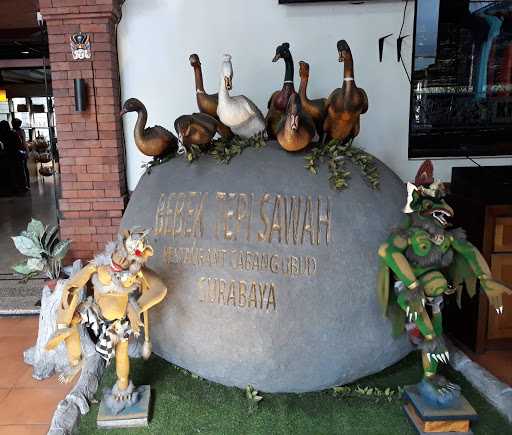 Restoran Bebek Tepi Sawah Surabaya 2