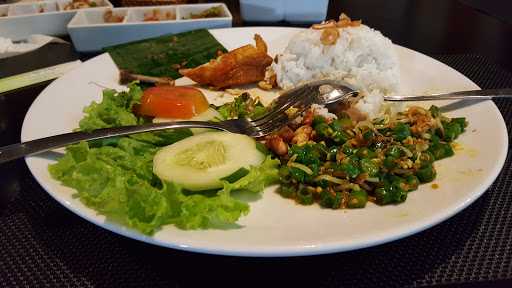 Restoran Bebek Tepi Sawah Surabaya 7