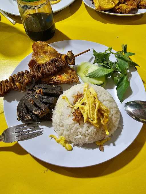 Rohmat Nasi Uduk 6