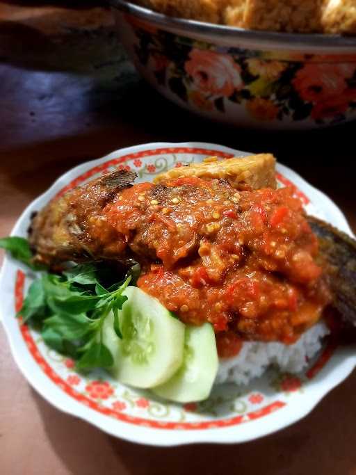 Warung Penyetan Bu Erna 7