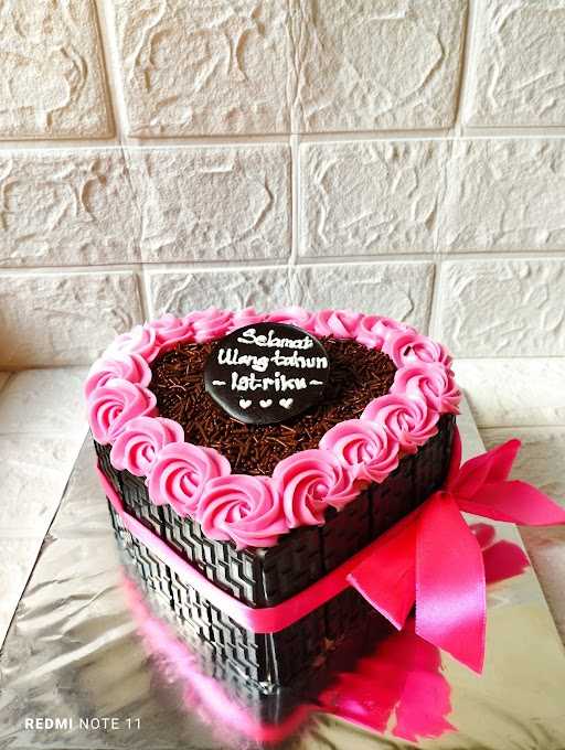 Putri Chocolate N Cake 9