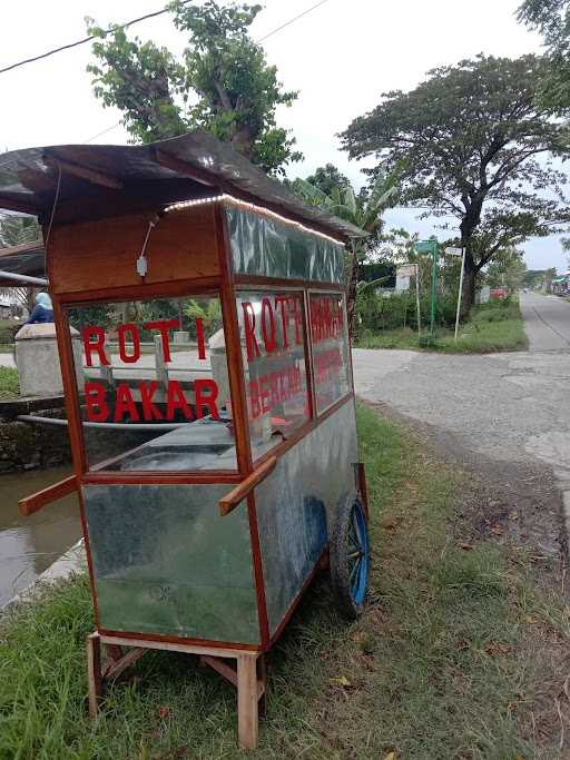 Roti Bakar Masa Kini 5